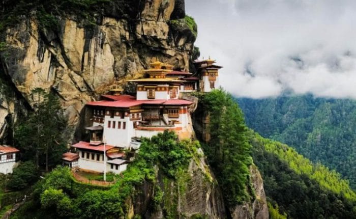 How To Reach Bhutan – the Kingdom Of Dragons ?