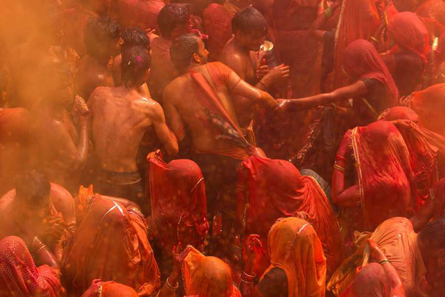 7 Best Places to Celebrate Holi in India