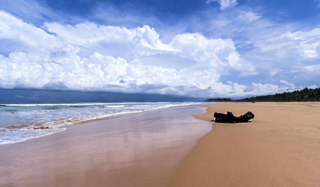 10 Best Beaches in Sri Lanka