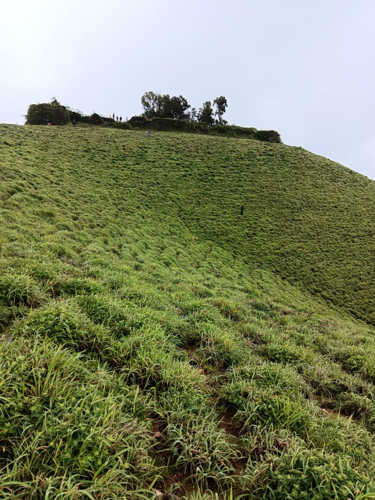 Ballalarayana Durga Fort and Bandaje Falls Trek
