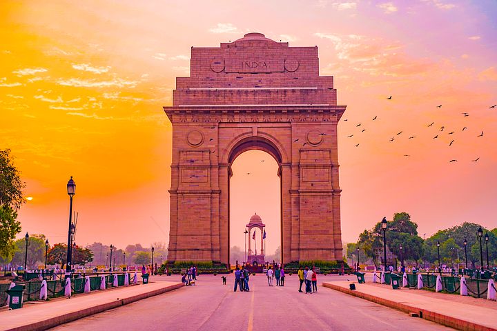 india-gate-delhi-plan the unplanned