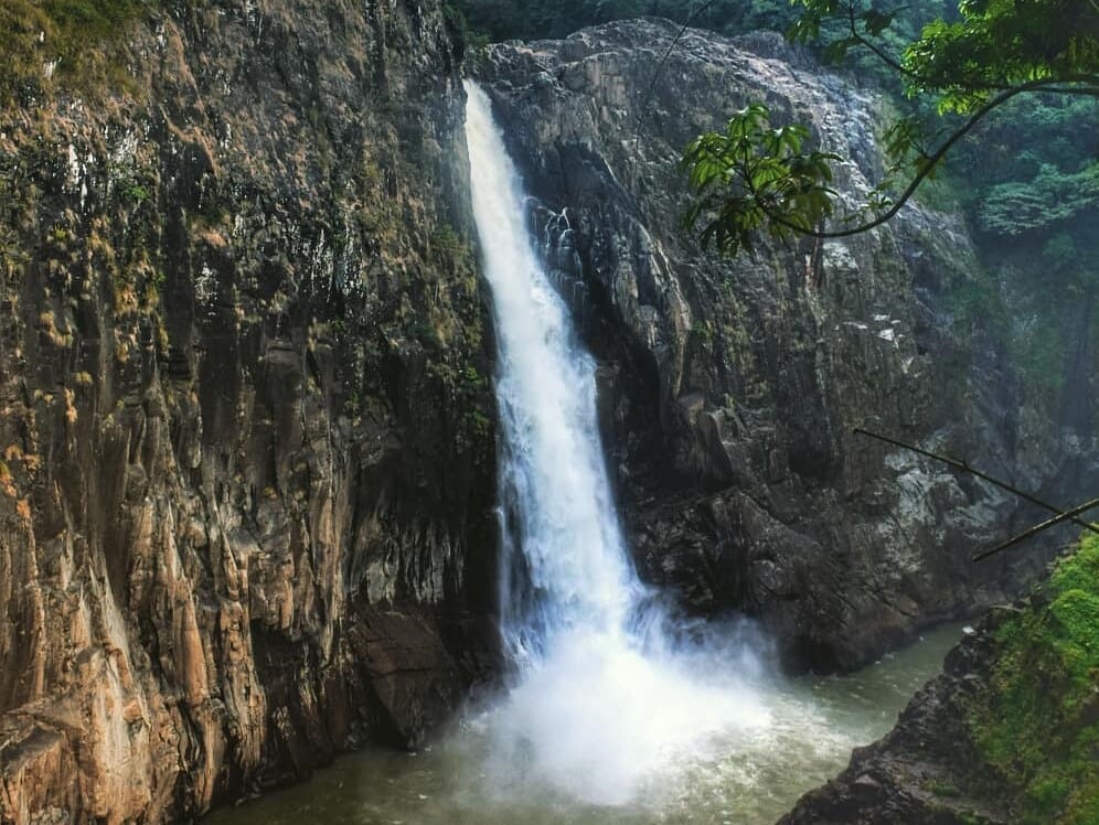 Langshiang-Falls-Meghalaya-Plan-The-Unplanned