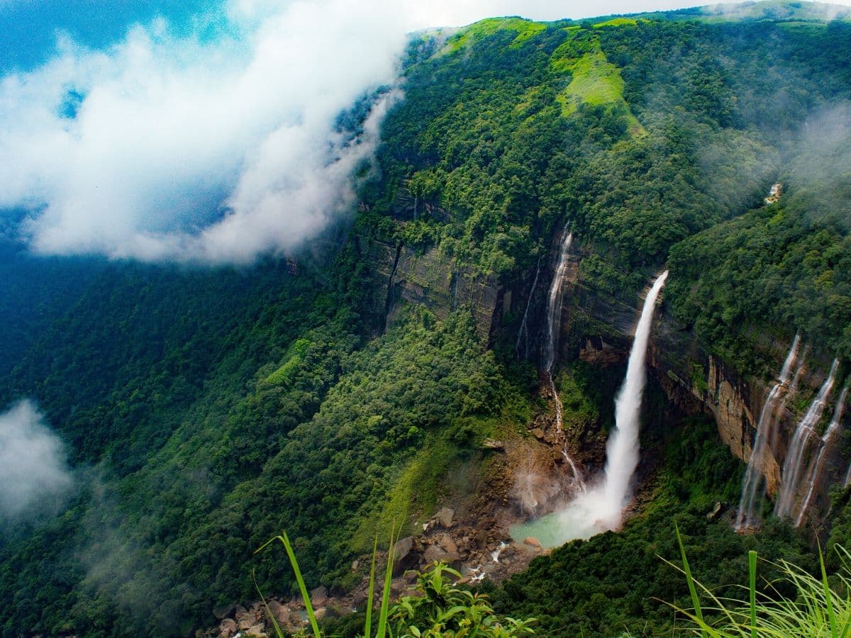 meghalaya main tourist places